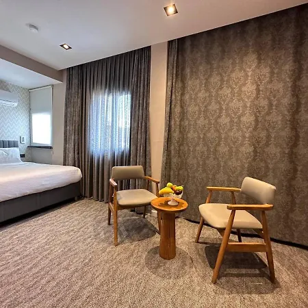 Rexee Hotell