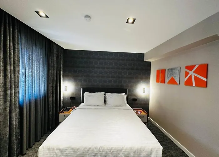 Rexee Hotel 3*