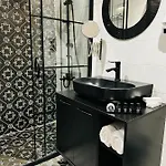 Rexee Hotel