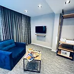 Rexee Hotel